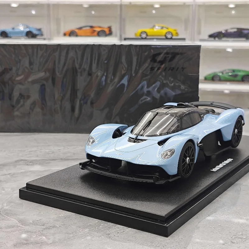 

GT Spirit 1:18 Aston MARTIN VALKYRIE Модель автомобиля из смолы, игрушка для мальчиков, детский подарок. Коллекционные украшения для взрослых.