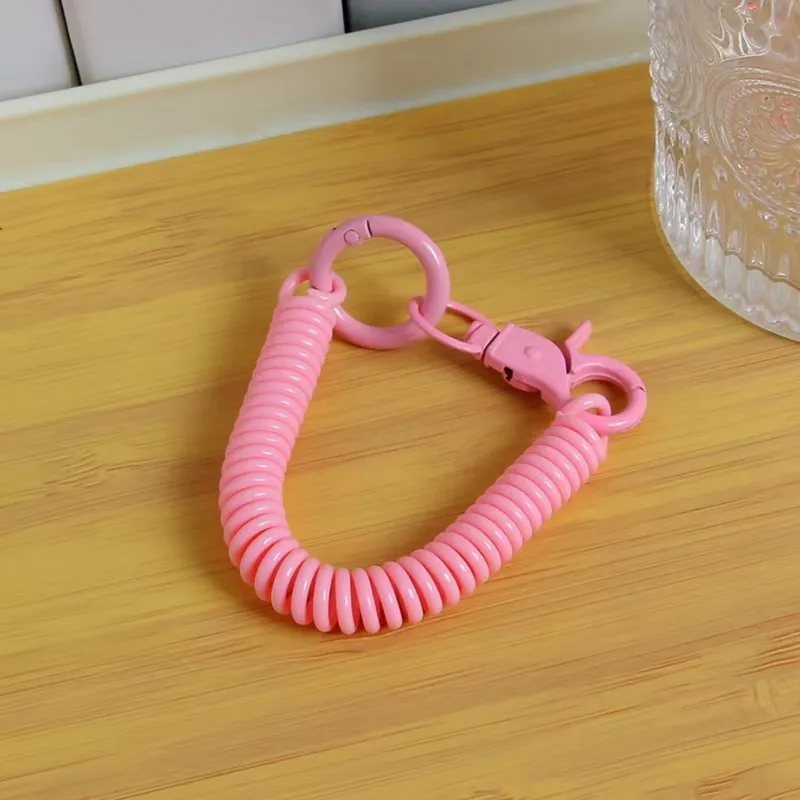 Bunter Sternförmiger Ausziehbarer Plastik-Ausweishalter mit Schlüsselanhänger. Niedlich und praktisch, geeignet für Buskarten, Campusausweise – Detail 14