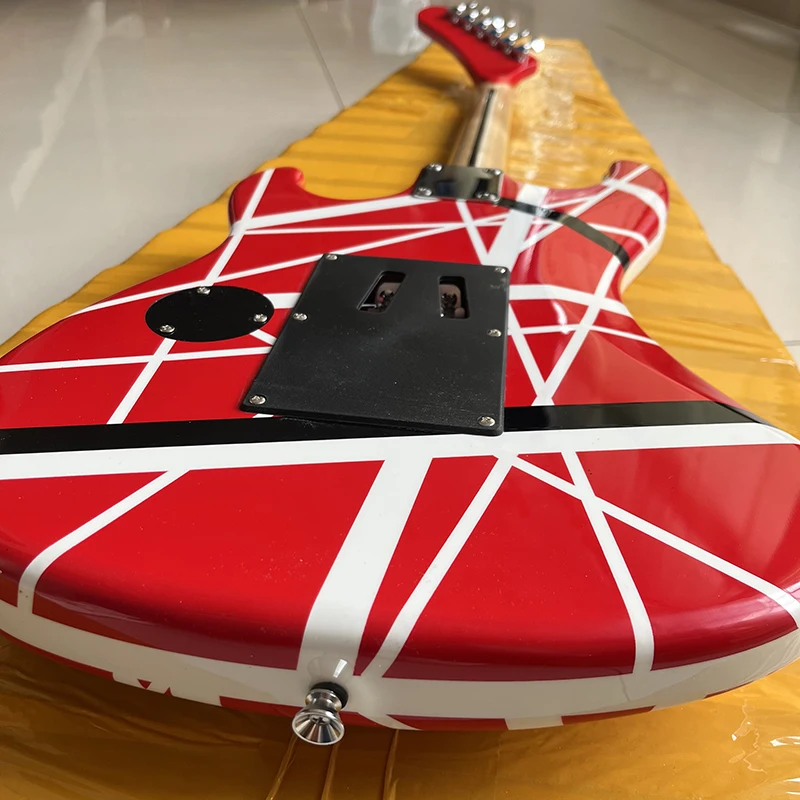 Customized electric guitar with vibrato system, quality assurance, professional level, fast delivery.