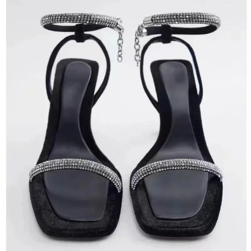 Buty damskie 2024 Trend Rhinestone sandały damskie eleganckie sandały damskie sandały letnie buty ślubne z wystającym palcem sandały