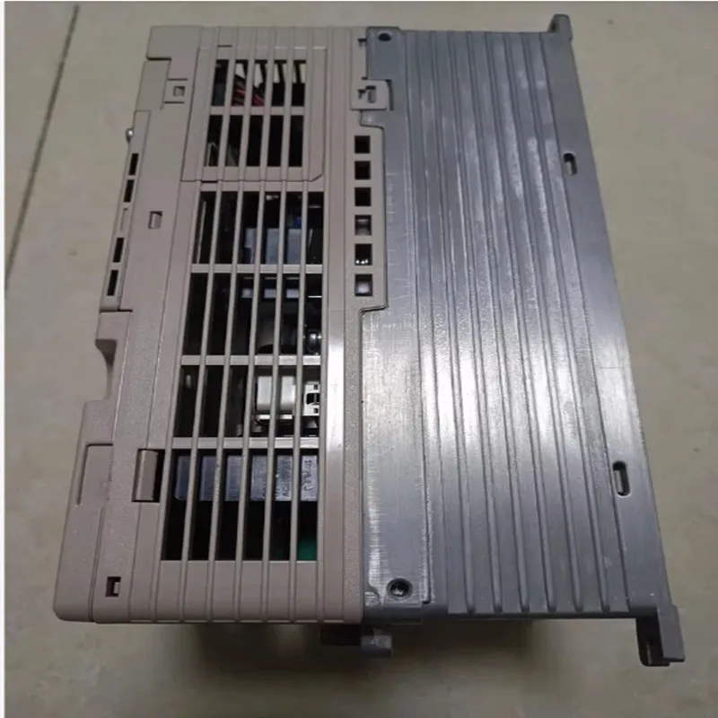 

New Original Inverter CIMR-LB4A0024FAC CIMR-LB4A0031FAC CIMR-LB4A0039FAC