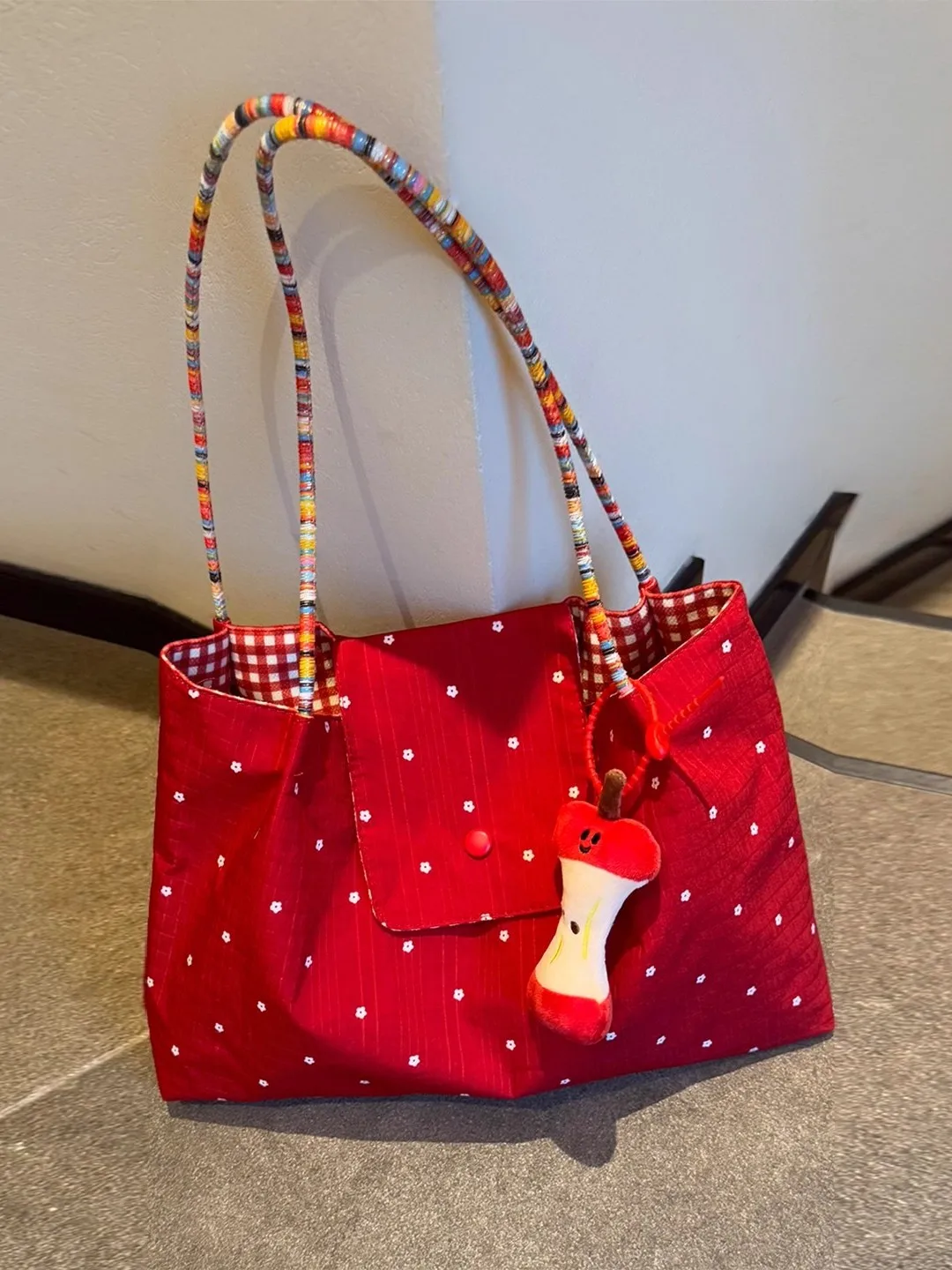 

Холщовая сумка через плечо в красный горошек, женская пригородная большая сумка, сумка Lazy Sle, маленькая партия, дизайн Sensation, корейский Sle