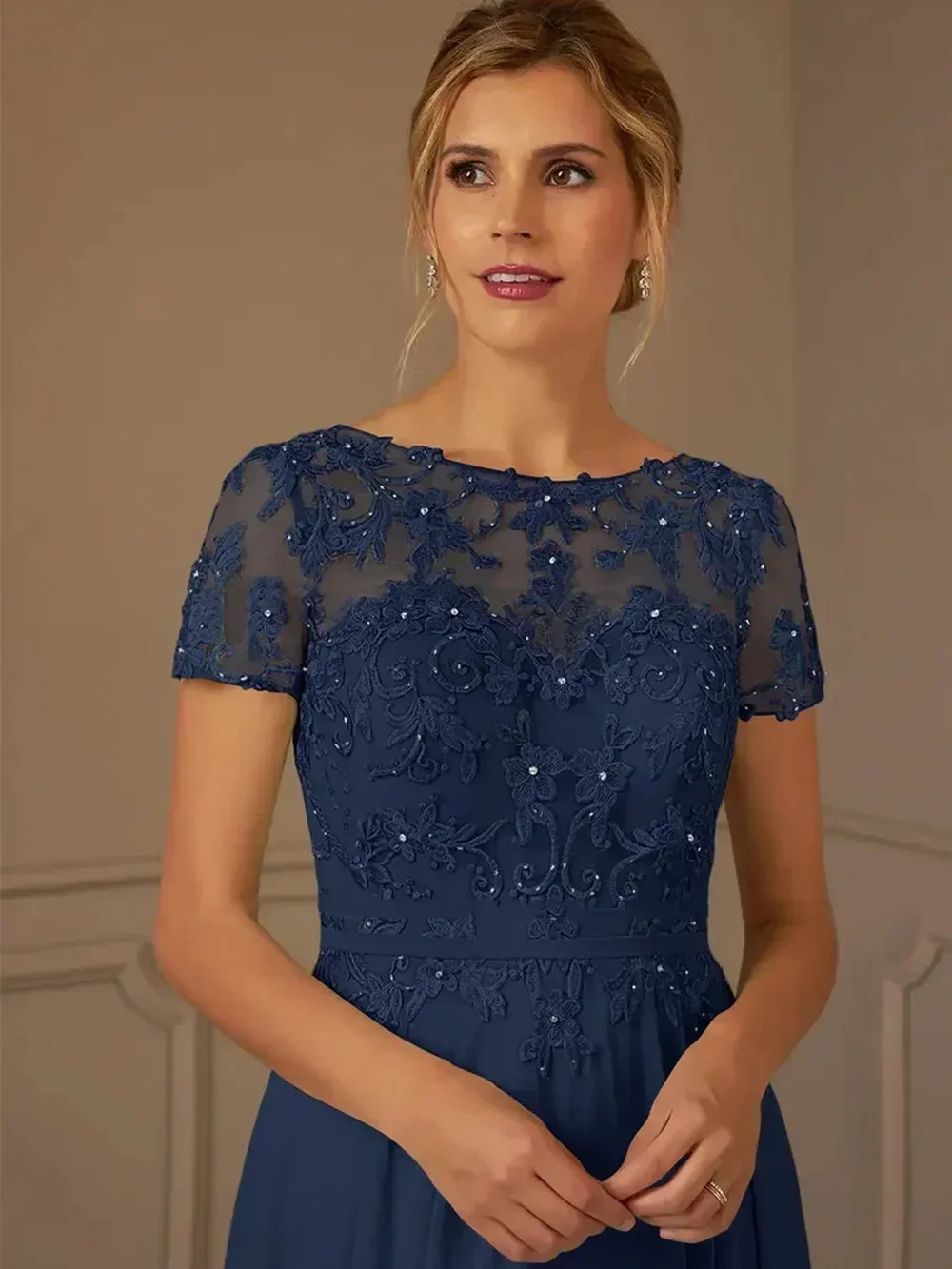 Customized Elegan Autumn Mother of The Bride Dresses with A-Line Chiffon Lace Floor-Length Sequins Design Formal Gown for Women