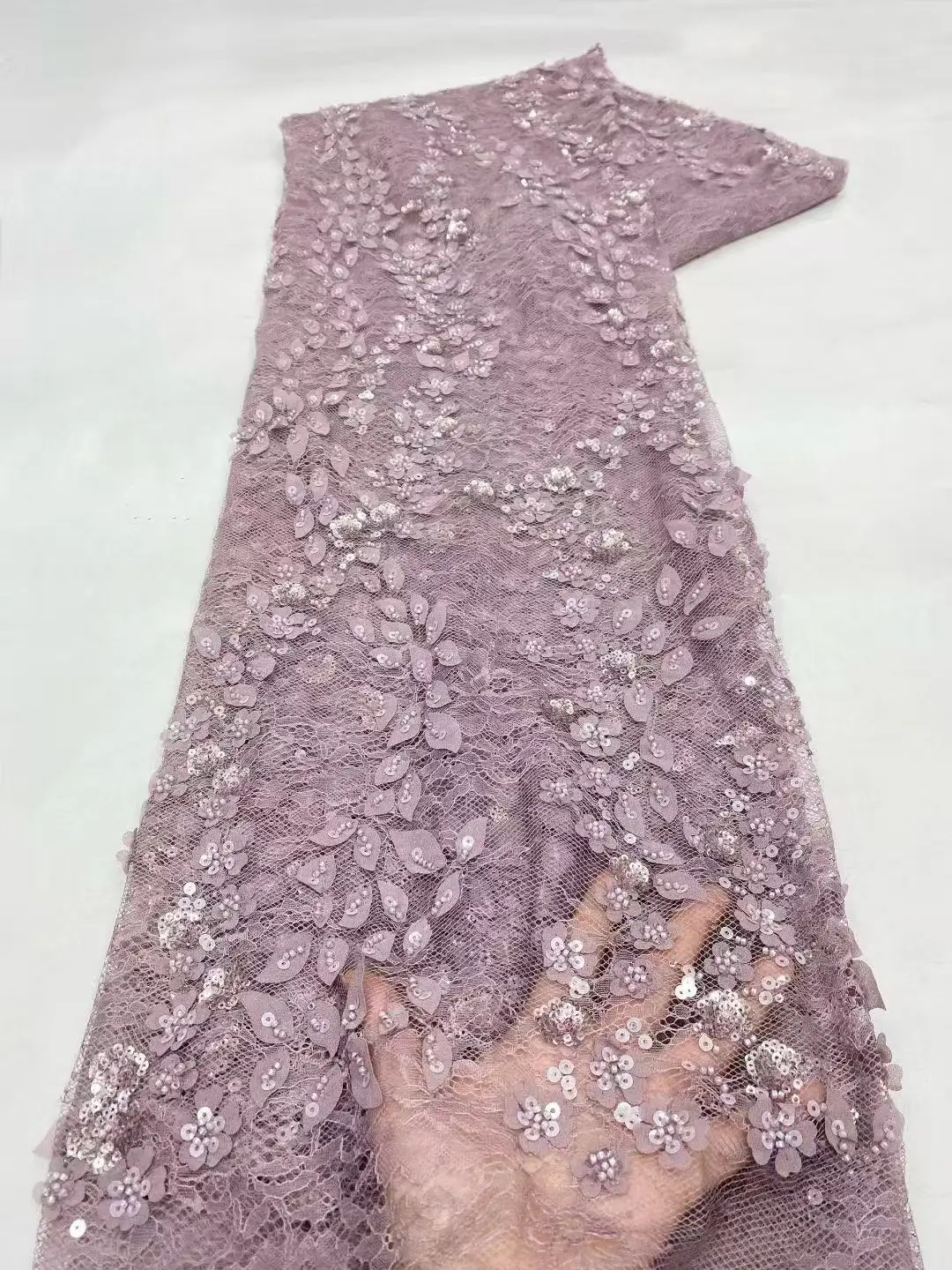 African Mesh Lace Fabric with Nigerian Beads And Sequins for Women's Party And Wedding Dresses 2025 Style French Nigeria Lace