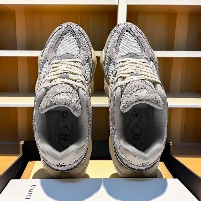 

2025 new men's and women's sports and leisure trend with Daddy shoes