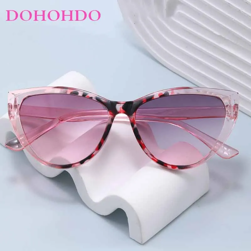 

Trends Vintage Classic Cat Eye Sunglasses Women Men Fashion Luxury Brand Designer High Quality Travel Driving Sunglasses UV400