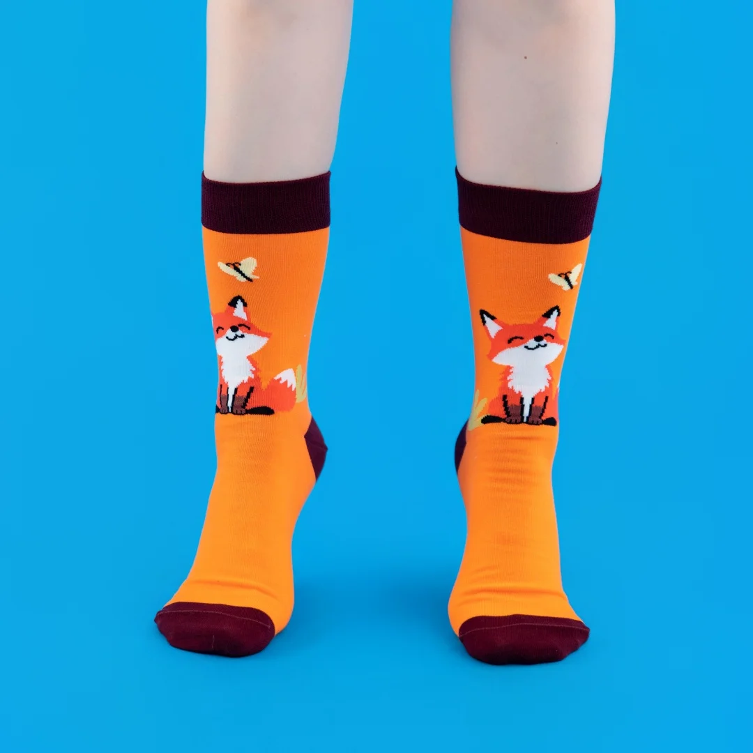1 Pair of Cute Fox-Print Mid-Calf Socks, Stylish and Unique, Perfect for Men and Women All Year Round