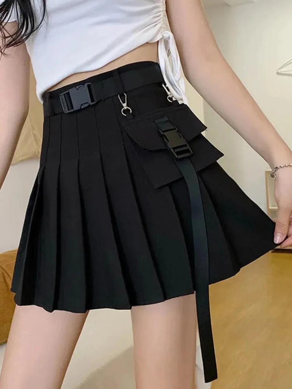 

Harajuku Belt Pleated Cargo Skirt Women Fashion Gothic High Waist Pocket Mini Skirts Fashion Summer Lady A Line Black Skirt