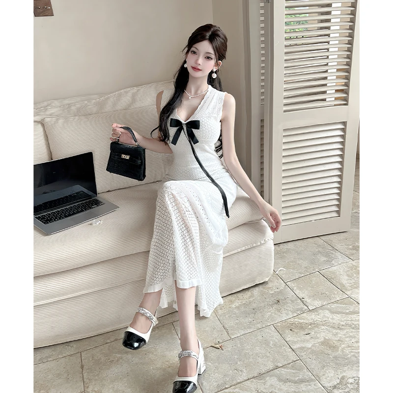 Robe pull longue élégante à volants, mode française, col en v, nœud papillon découpé, tricotée, vêtements de plage chics pour vacances, automne 2025