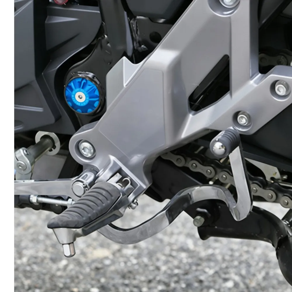 For SUZUKI GSX250R DL250 GW250 Motorcycle GSX-250R DL250 GW 250 Aluminium Rocker Arm Core Cover Frame Hole Cover All years