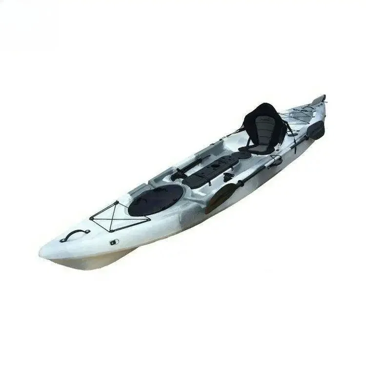 2022 Wholesale Fishing Boats Rotational Mould Polyethylene Fishman Canoe Single Color Or Mixed Multicolour Customized 8 Degree