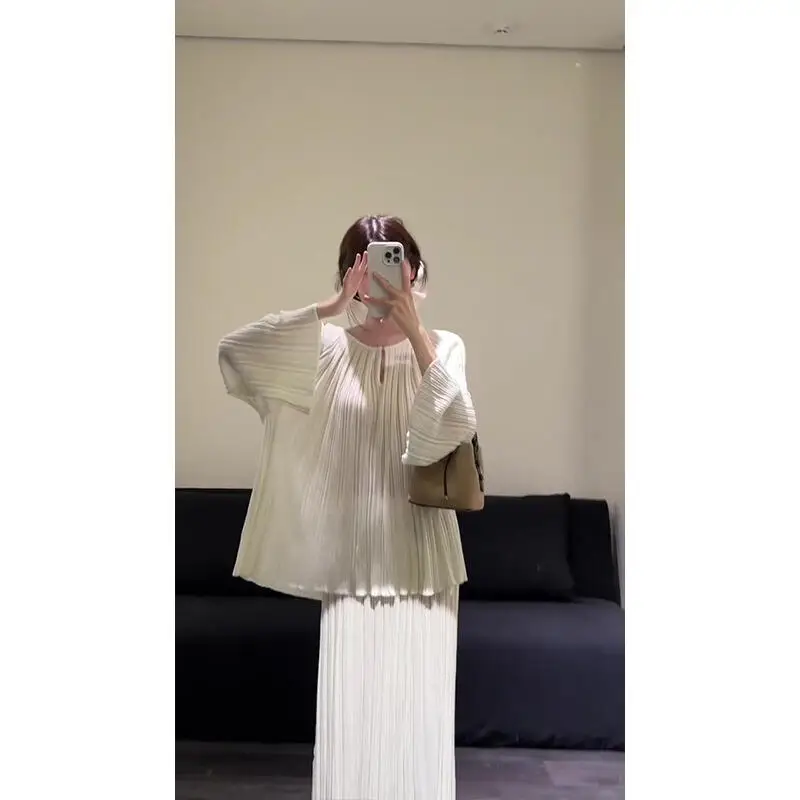 Spring Best-Selling New 2026 Gentle Bell Sleeves Loose Long-Sleeved Tops High-Waist Slim Skirt Suit Elegant Light Luxury Goddess