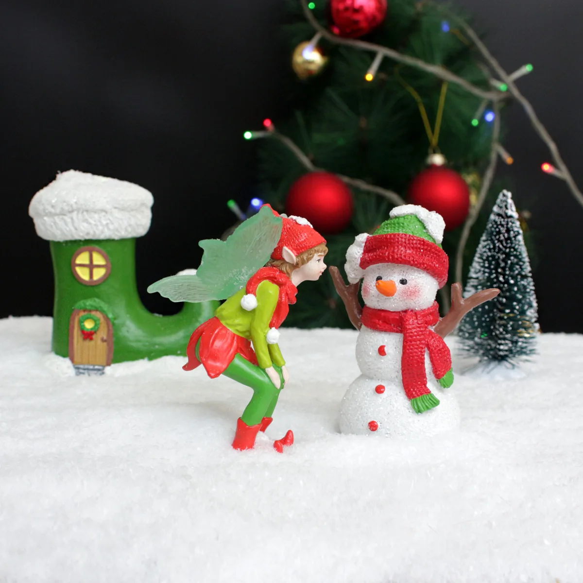 

4pcs/set Christmas Tree Decor Set - Handmade Resin Tabletop Ornaments for Home & Office