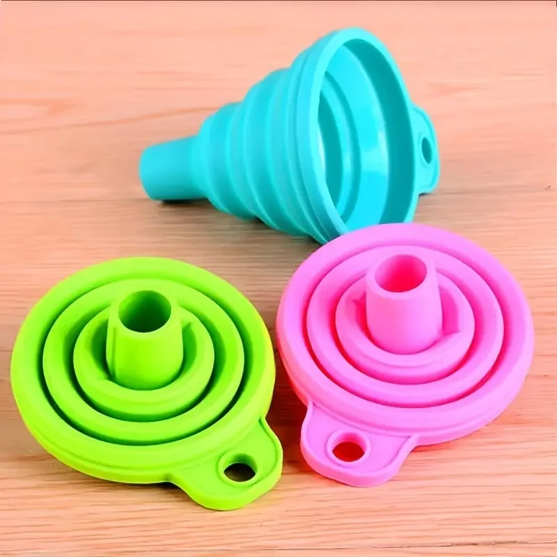 1/2/4PCS Silicone Collapsible Mini Foldable Funnel Portable Funnels for Fuel Hopper Beer Oil Kitchen Accessories Tools Items