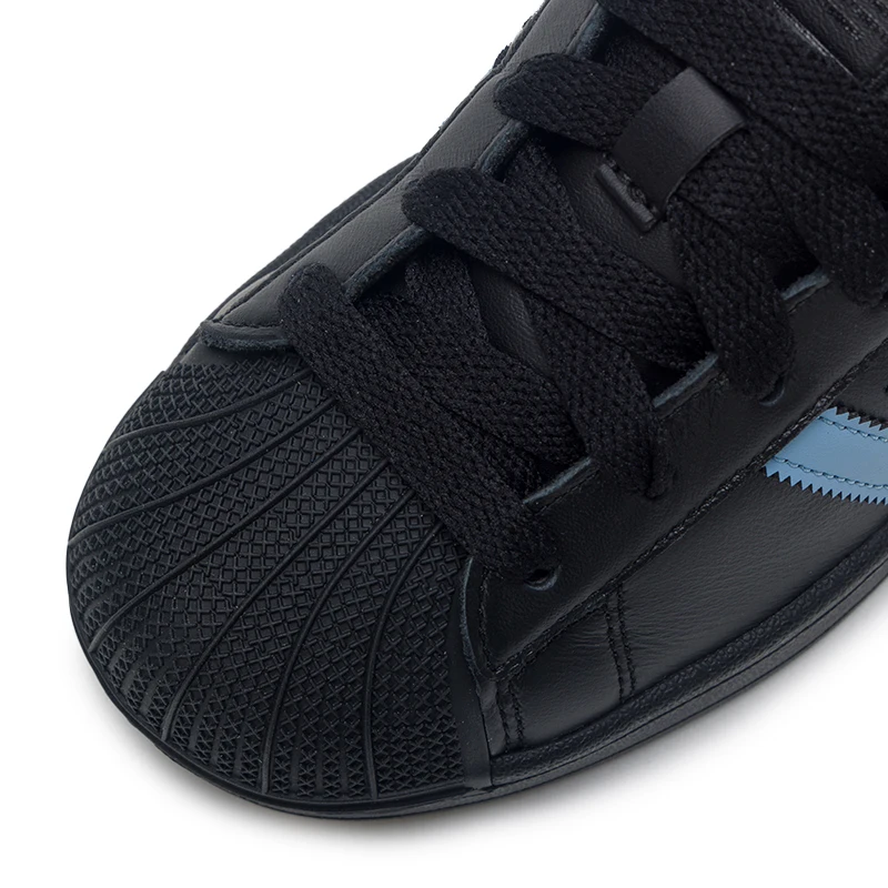 أحذية رياضية Adidas Trefoil للرجال والنساء، أحذية رياضية عصرية منخفضة الارتفاع، أحذية كاجوال بمقدمة صدفية Js1338