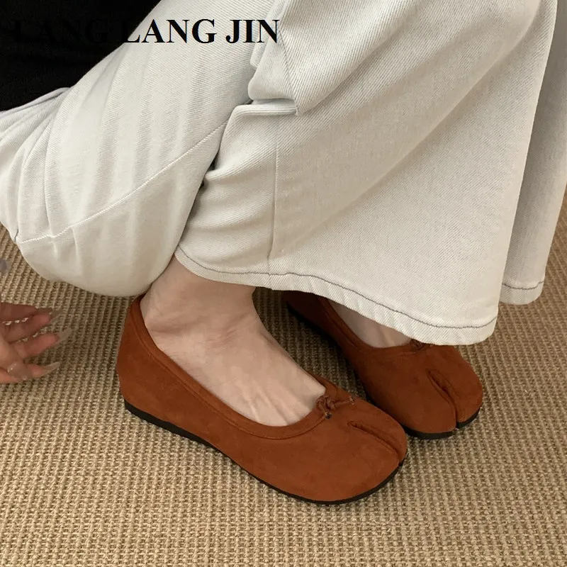 Women Flats Heel Tabi Ninja Shoes Fashion Split Toe Ballet Leopard Print Shoe Comfy Ballerina Soft Moccasins Casual Loafer Mujer