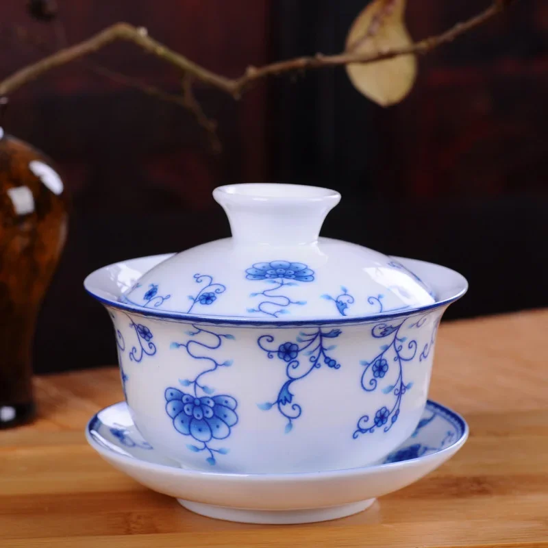 White Porcelain Blue and White Ceramic Gaiwan Tea Set Jingdezhen Gaiwan Jingde Town Cover Bowl Tea Cup With Lid and Saucer Puer