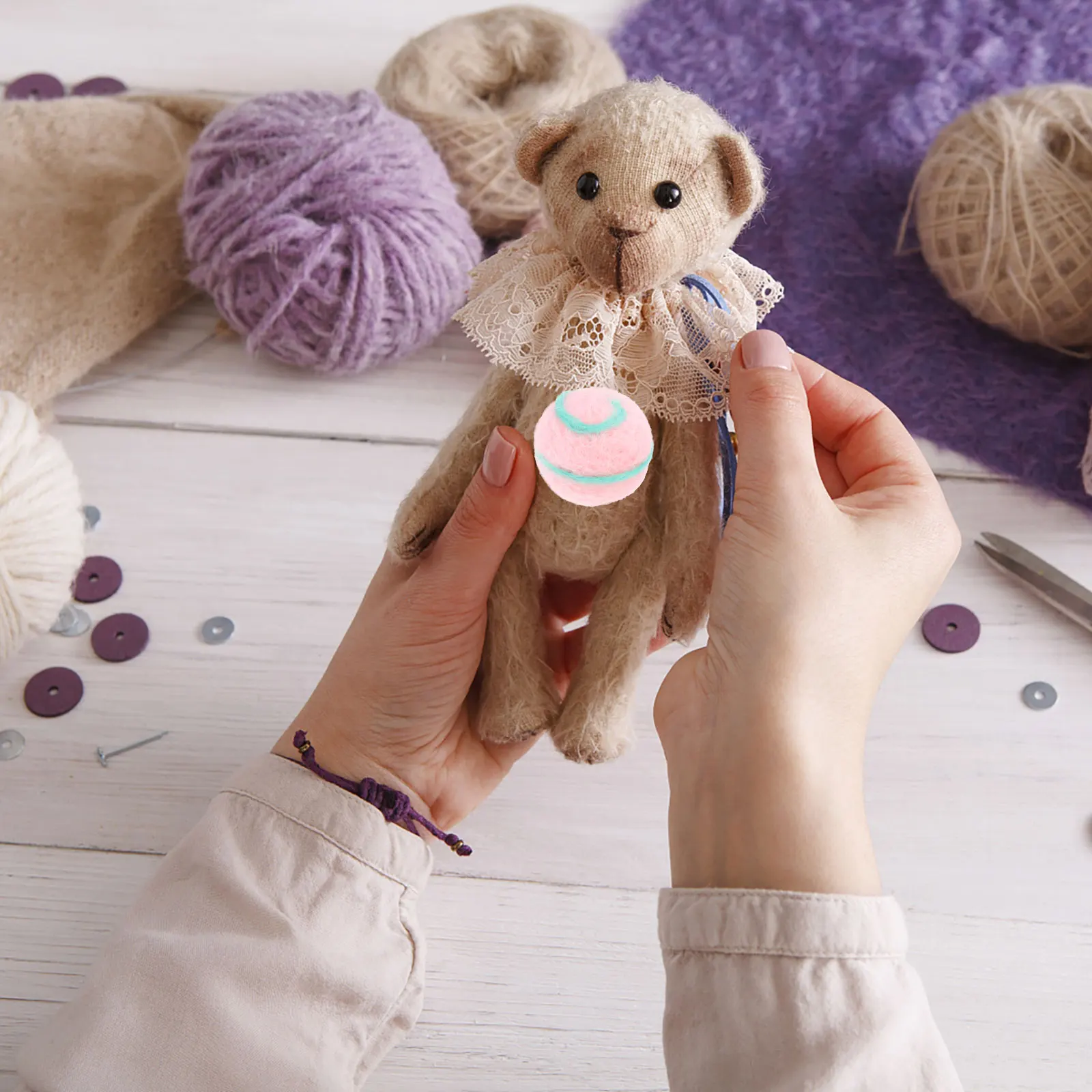 

10pcs Wool Felt Balls Colorful Threaded Decorations for Crafts Party Toys Hanging naments Festive Home Accessories Beads