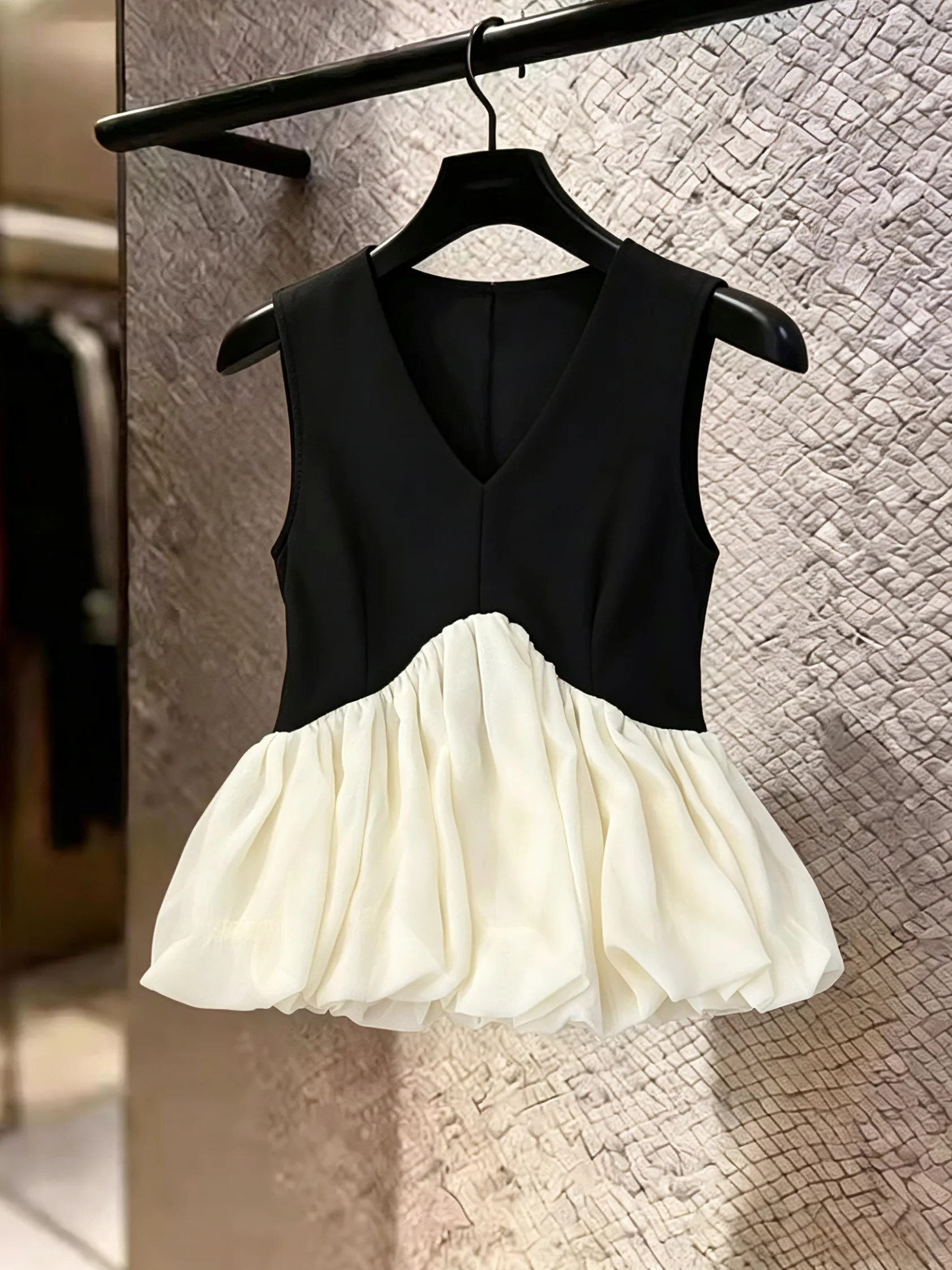 

Summer New Style Sleeveless Vest Women's Self-Keeping Mesh Floral Patchwork Collision Color Shirt Korean Version Slim Fit