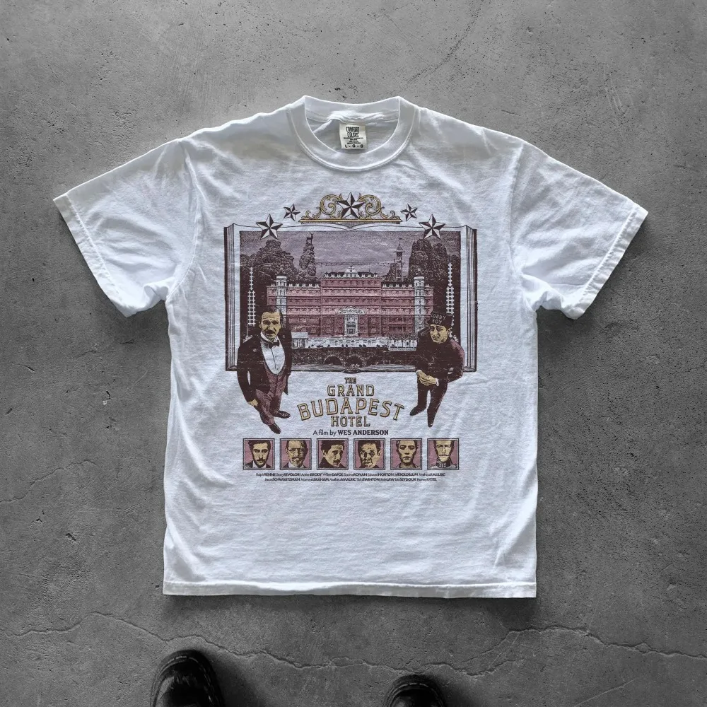تي شيرت The Grand Budapest Hotel بطابع: تي شيرت Wes Anderson Movie للجنسين من القطن الخالص ملابس الشارع