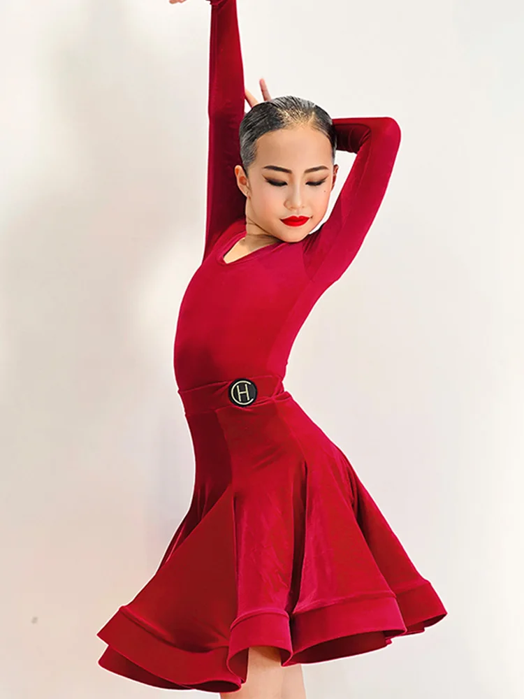 2022 costumi di spettacolo di danza latina top in velluto a maniche lunghe gonne vestito Chacha Rumba Tango vestito da competizione latina DN12752