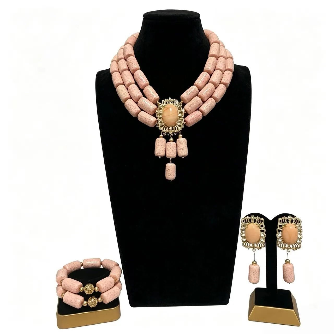 Image of Korallen-Perlen Schmuckset Nigerianischer Hochzeitsschmuck Vergoldeter Afrikanischer Schmuck für Schwarze Frauen
