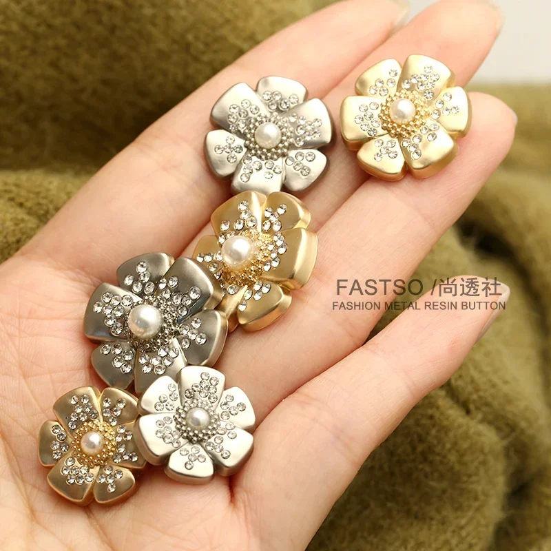 Botões de flor retrô para roupas, blusa de strass, colete feminino, suéter, casaco, botão dourado, acessórios de costura, 6 peças