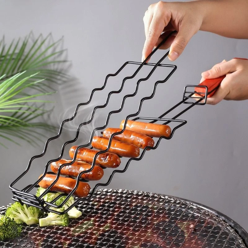 

Removable Hot Dog Bbq Basket Grill Wooden Handle Sausage Grill Cage Grill Accessories Portable Outdoor BBQ Rack Outdoor Camping