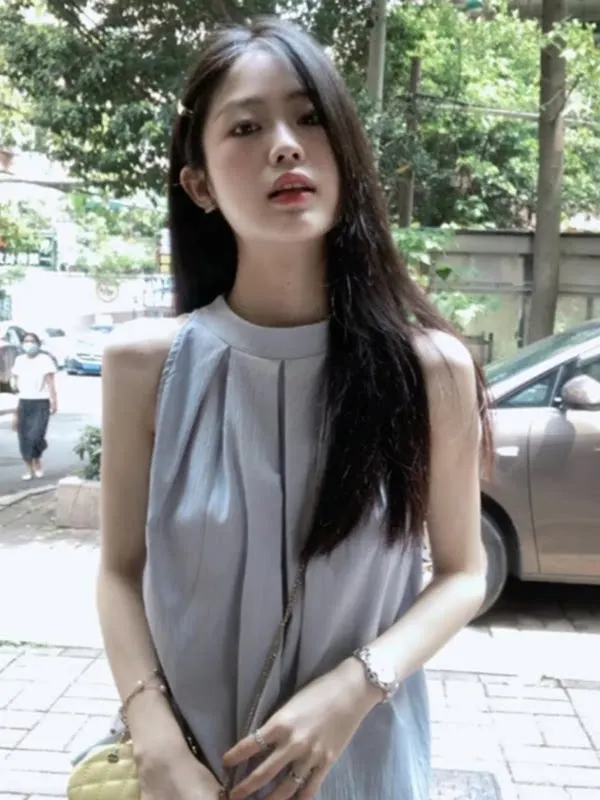 

Korean Style Sleeveless Collar Shirt Women's Early Spring New Fashion round Neck Design Delicate Pleated Blue Top Trendy