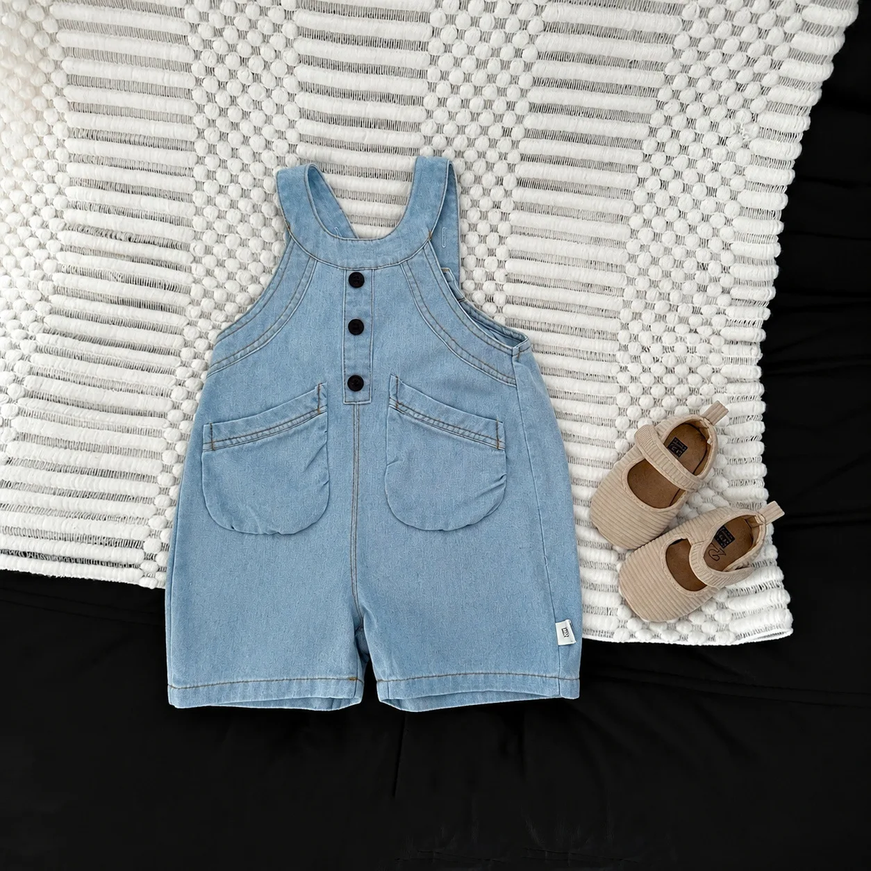 2026 Autumn New Baby Denim Overalls Girls Solid Strap Trousers Boys Fashion Jeans Casual Pants Toddler Vintage Jumpsuit