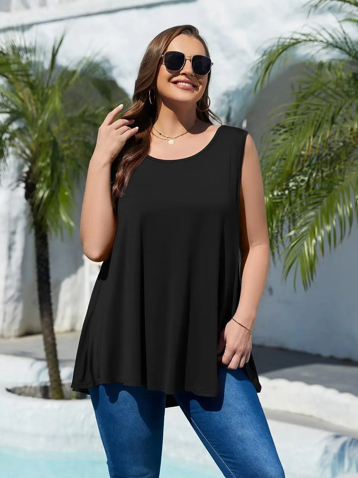 Damski podkoszulek Plus Size Simple Solid Tank Top Casual Crew Neck Sleeveless Tank Top z luźnym dołem na letnią odzież - czarny