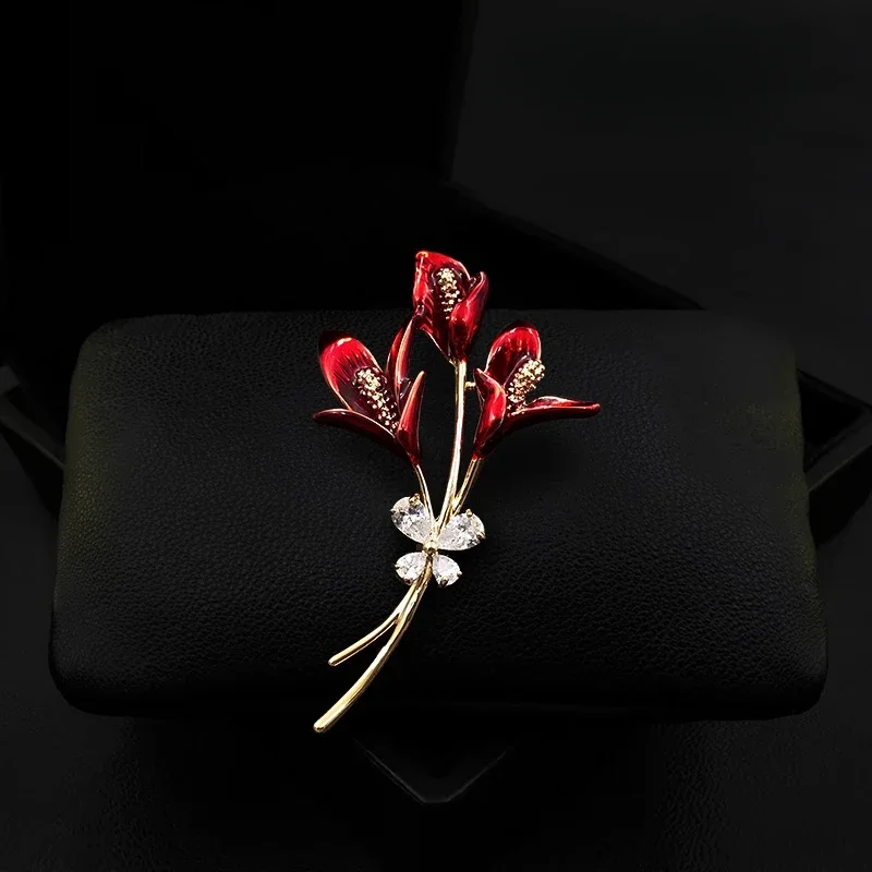 

Retro Anthurium Bouquet Brooch for Women Suit Exquisite Fashion Red Flower Butterfly Pin Clothing Accessories Jewelry Gifts 2058