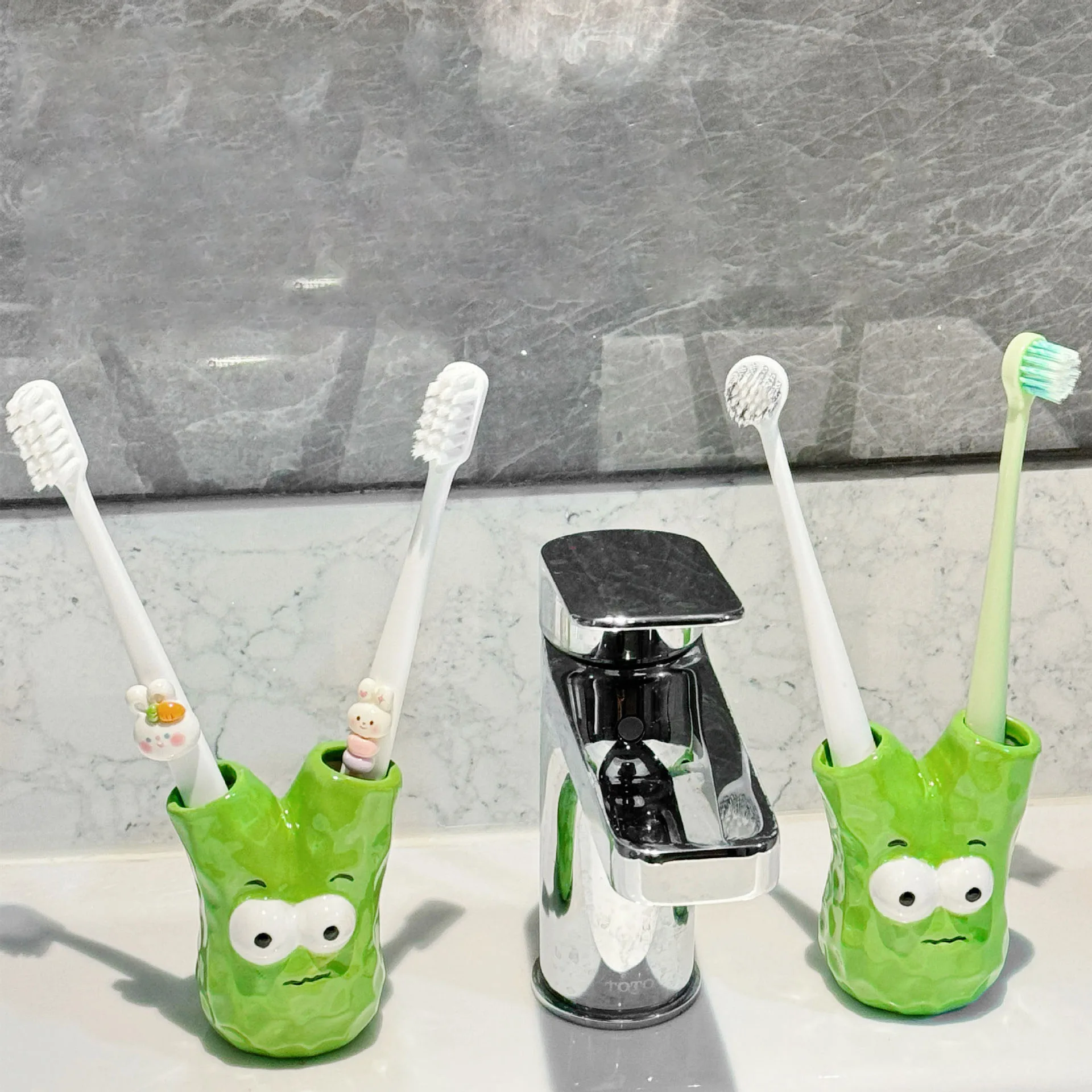 Multipurpose Ceramic Toothbrush Cup Funny Design Home Storage Storage Rack Storage Function Toothbrush Holder Bathroom Use