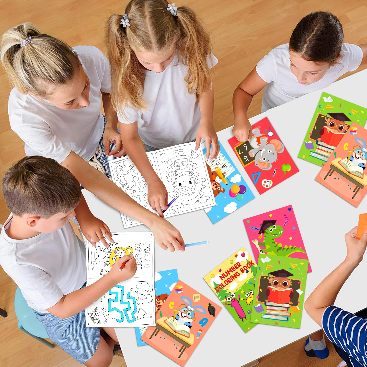 42Pcs 유치원 졸업 어린이를위한 미니 색칠하기 책 유치원 학교 교실 파티는 작은 활동 책을 선호합니다 대량