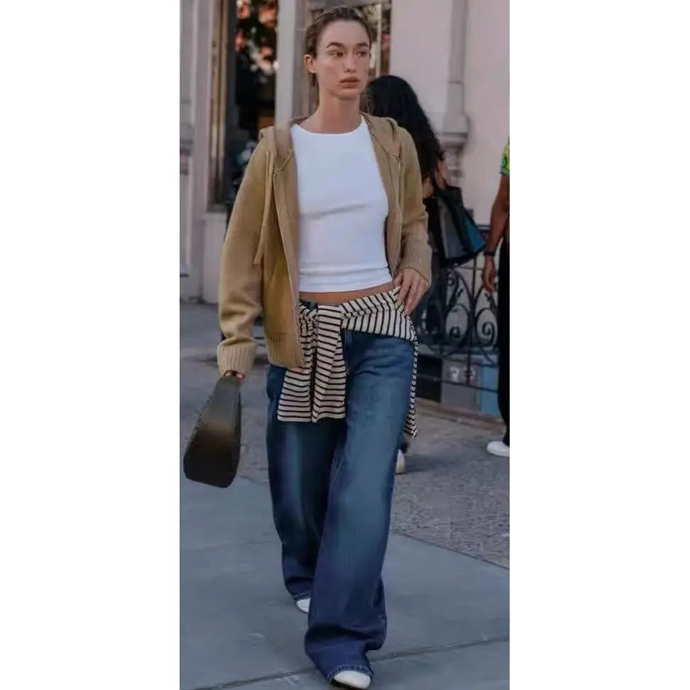 

Faionable Knitted Hoodie Women's Casual Loose Fit Polyester Fiber Warm Long Sve Zipper Closure Autumn Winter All-Match S...