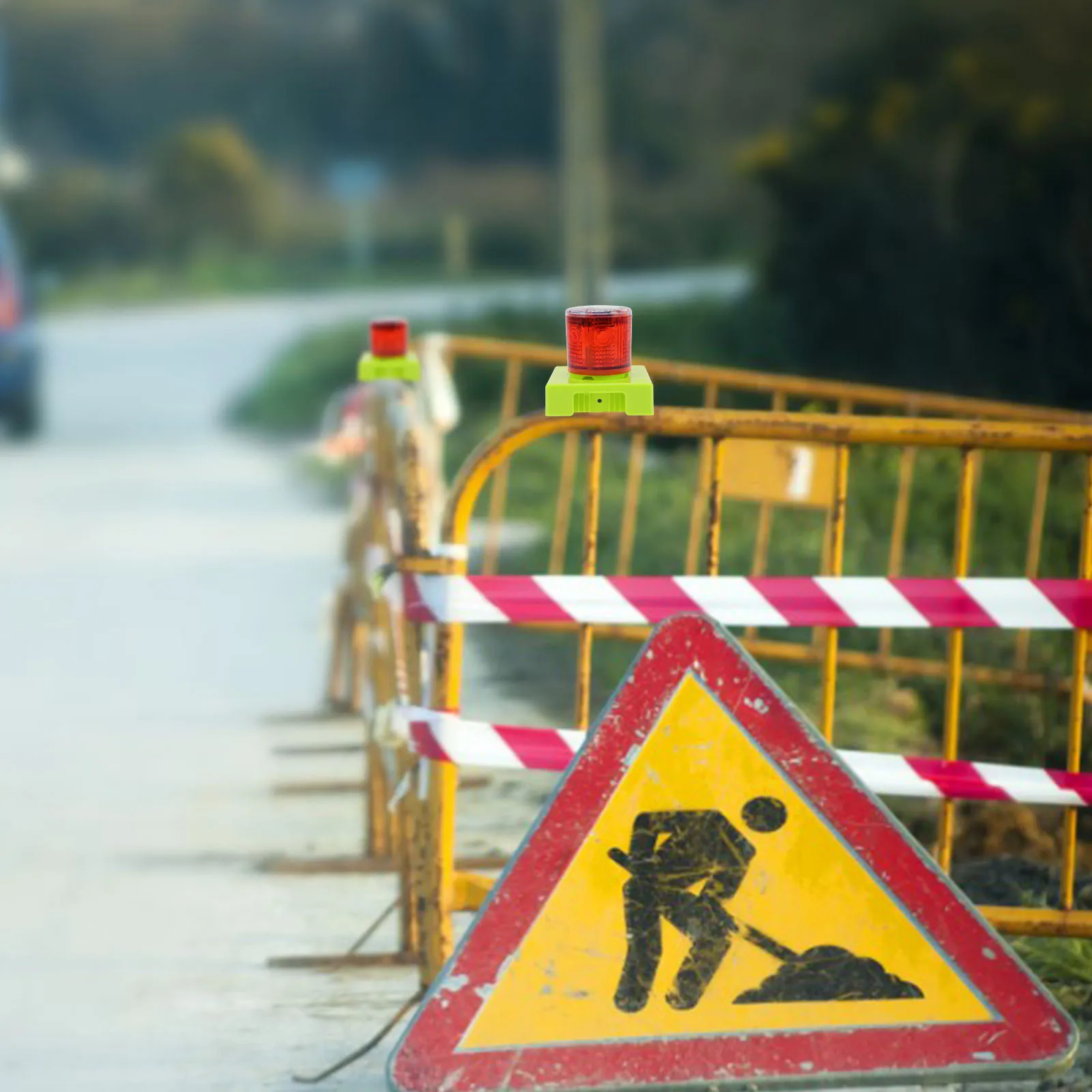 Solar Strobe Flashing Light High Capacity Solar Powered Emergency Beacon for Cars Construction Vehicles Traffic Warning Signal