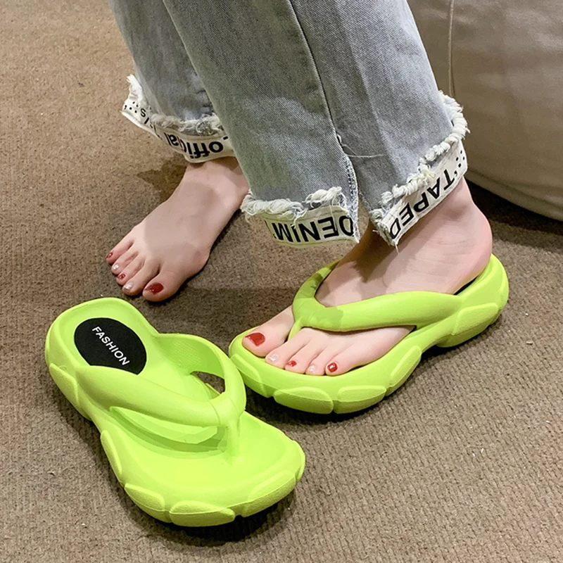 New Fashion Platform Flip Flops Women Summer 2023 Thick Sole Non Slip Beach Slippers Woman Brand Designer Clip Toe Wedge Sandals