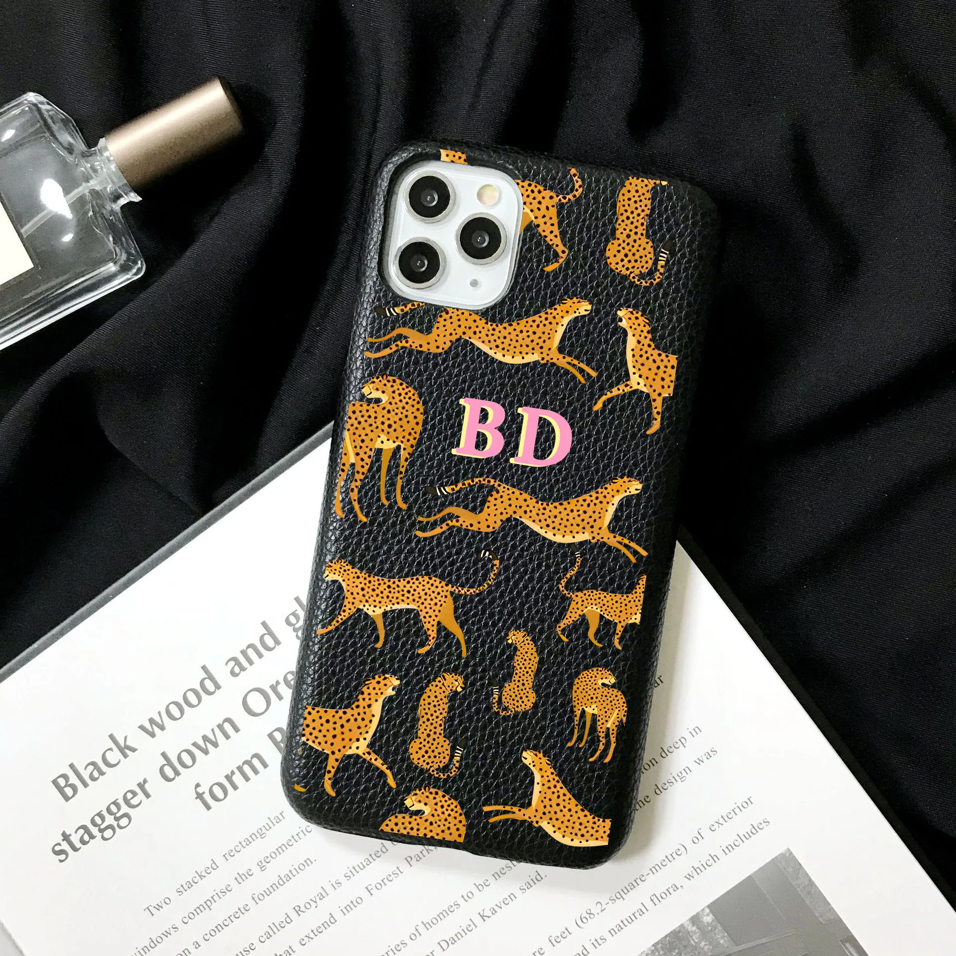 Leopard Custom Initials Name Letter Leather phone Case For Iphone 15 16 pro 14 13 Pro Max 12 Mini 11 kafr letters Luxury Covers