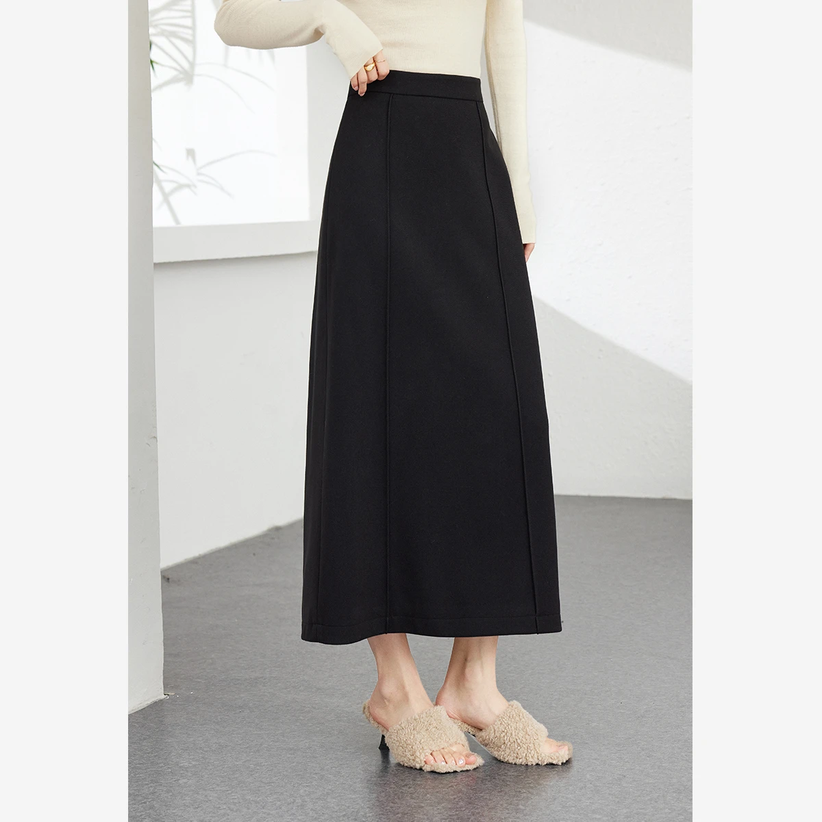 

VIMLY Black Long Skirt Women 2025 Winter Casual Straight Thick Female Skirts Elegant 3D Tuck Lines Skirt Ladies Clothes M9238