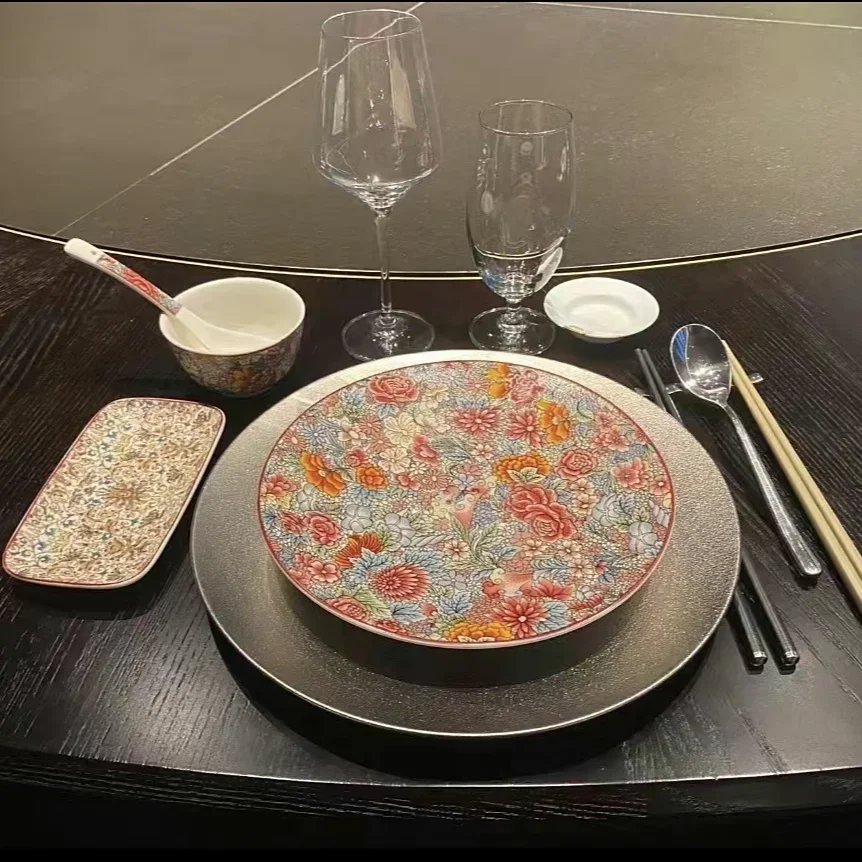 

New Chinese-style hotel restaurant table tableware four-piece creative retro relief painting set