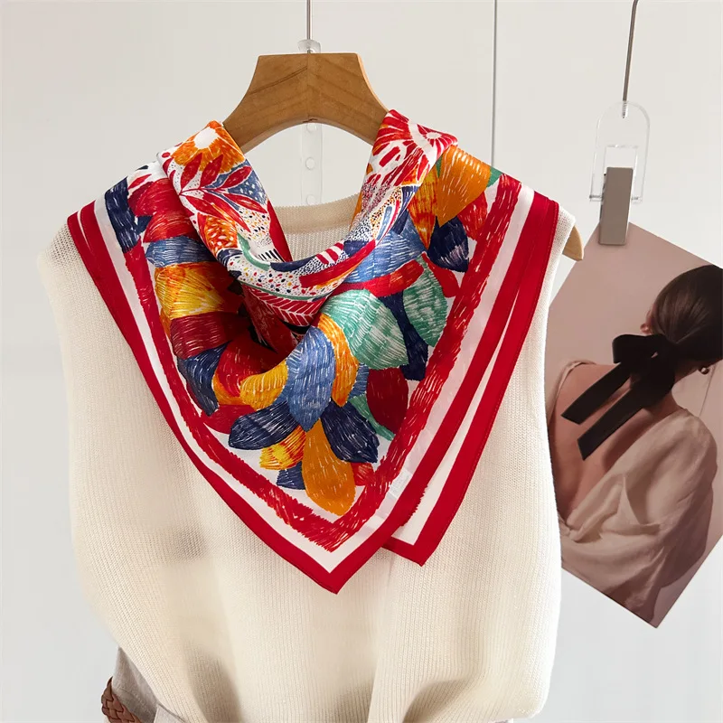 piccolo-scialle-in-seta-da-65-cm-ideale-per-l’estate-da-indossare-come-foulard-o-bandana-accessorio-per-capelli-e-collo-per-donna