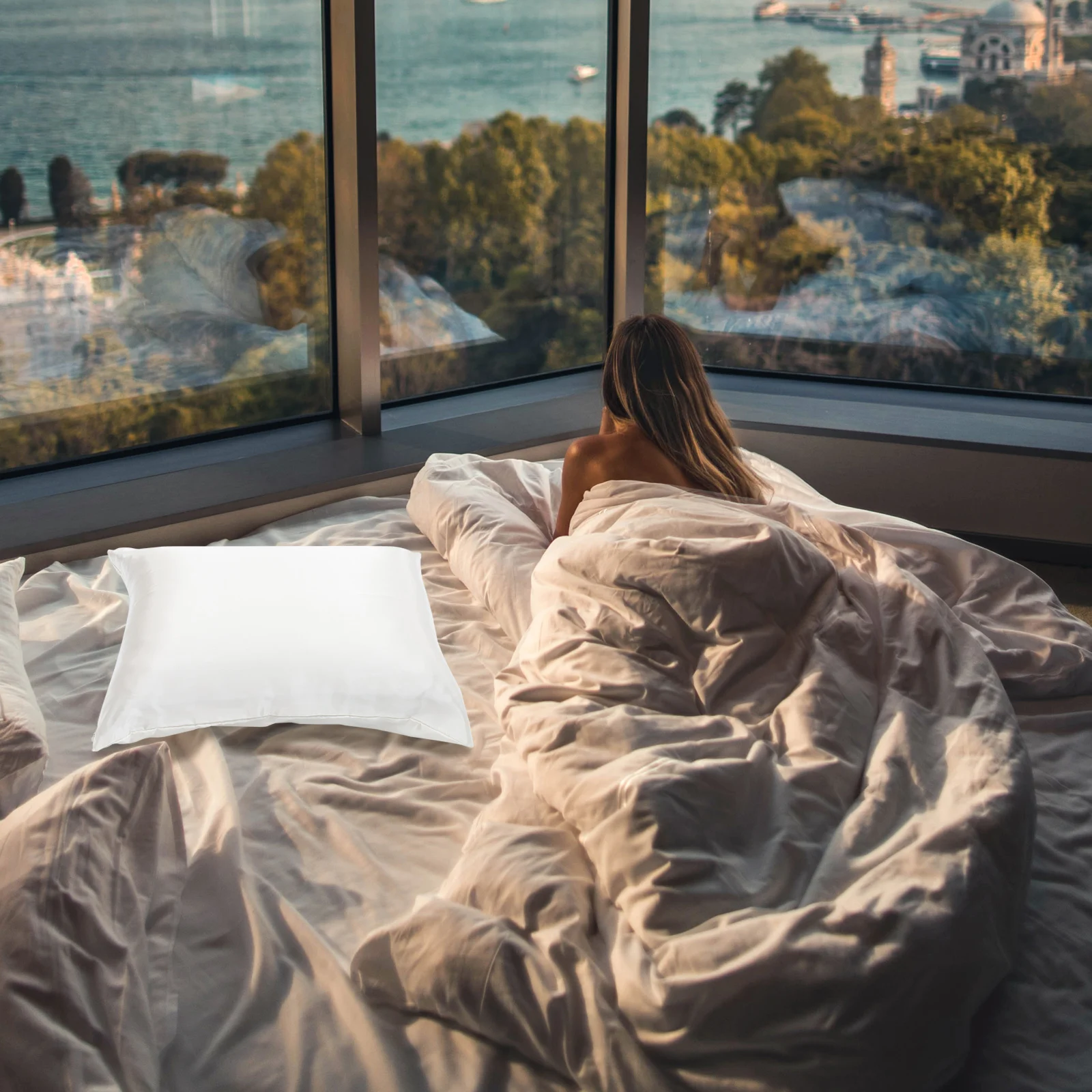 

2Pcs Ice Silk Pillowcases Cooling Bed Pillow Covers Comfortable Breathable Skin-Friendly Pillowcases for Bedroom Sleep