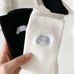Sanrio Kawaii Mid-Calf Socken für Frauen, Baumwolle, Anime, Cinnamorol, MyMelody, Kuromi, Einfach, lässig, schwarz, weiß, klassisch, Allmatch, Geschenk 6 Hauptverkäufe Branca Cinnamon Hälfte - №6