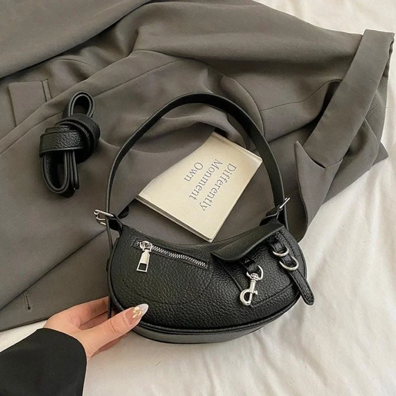 

Elegant Leather Women's Messenger Bag High-End Luxury Brand Fashionable Classic Paris Elegant Hardware Daily Bag​