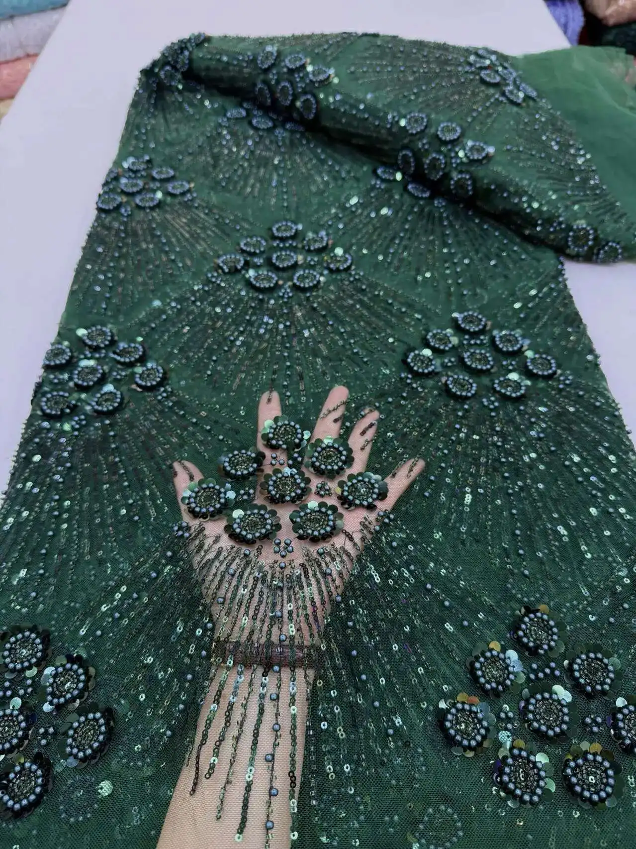 

5 Yards Luxury African Sequins Groom Lace Fabric 2025 High Quality French Nigerian Beaded Lace Fabric For Wedding Dress