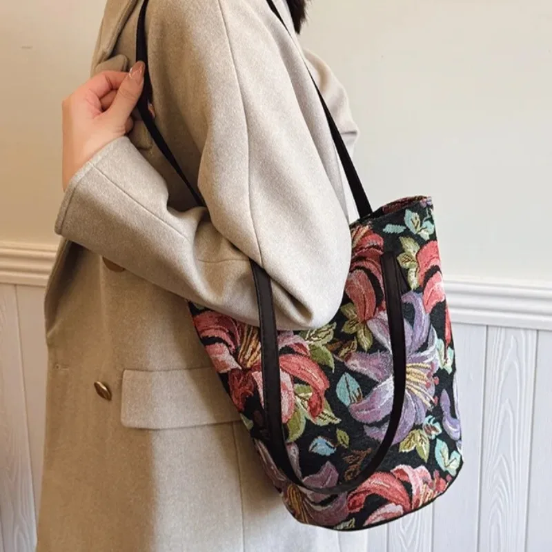 

Women's Vintage Bucket Tote Bags Large Capacity Premium Commuter Shoulder Bag Floral Printed Handbag with Small Zipper Pouch