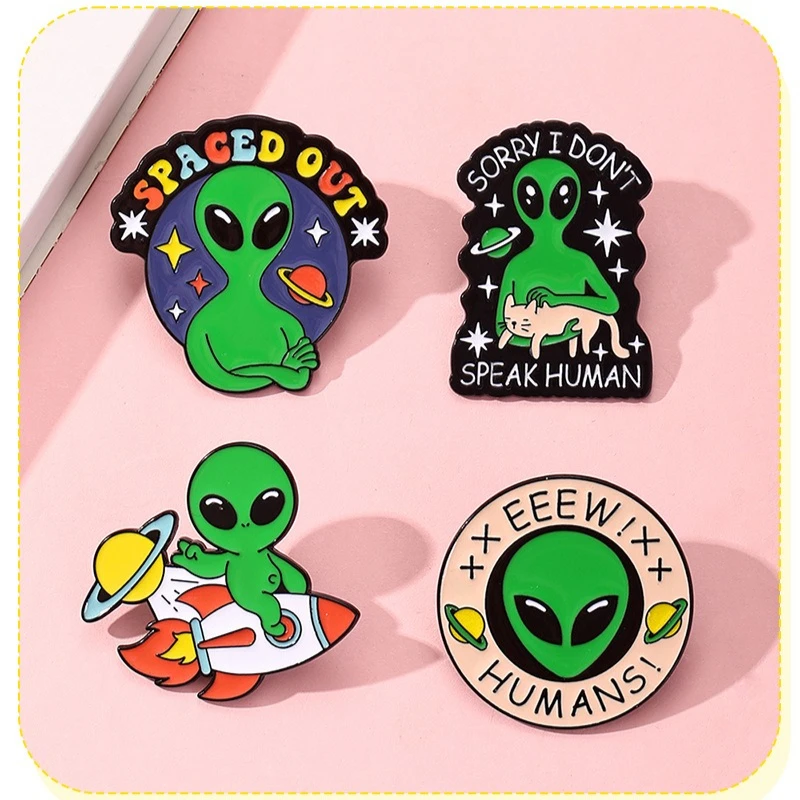 New Style Cartoon Alien Creative Design Brooch Zinc Alloy Badge Pin DIY Clothing Accessory For Bags Hat Scarf T-shirt Decoration
