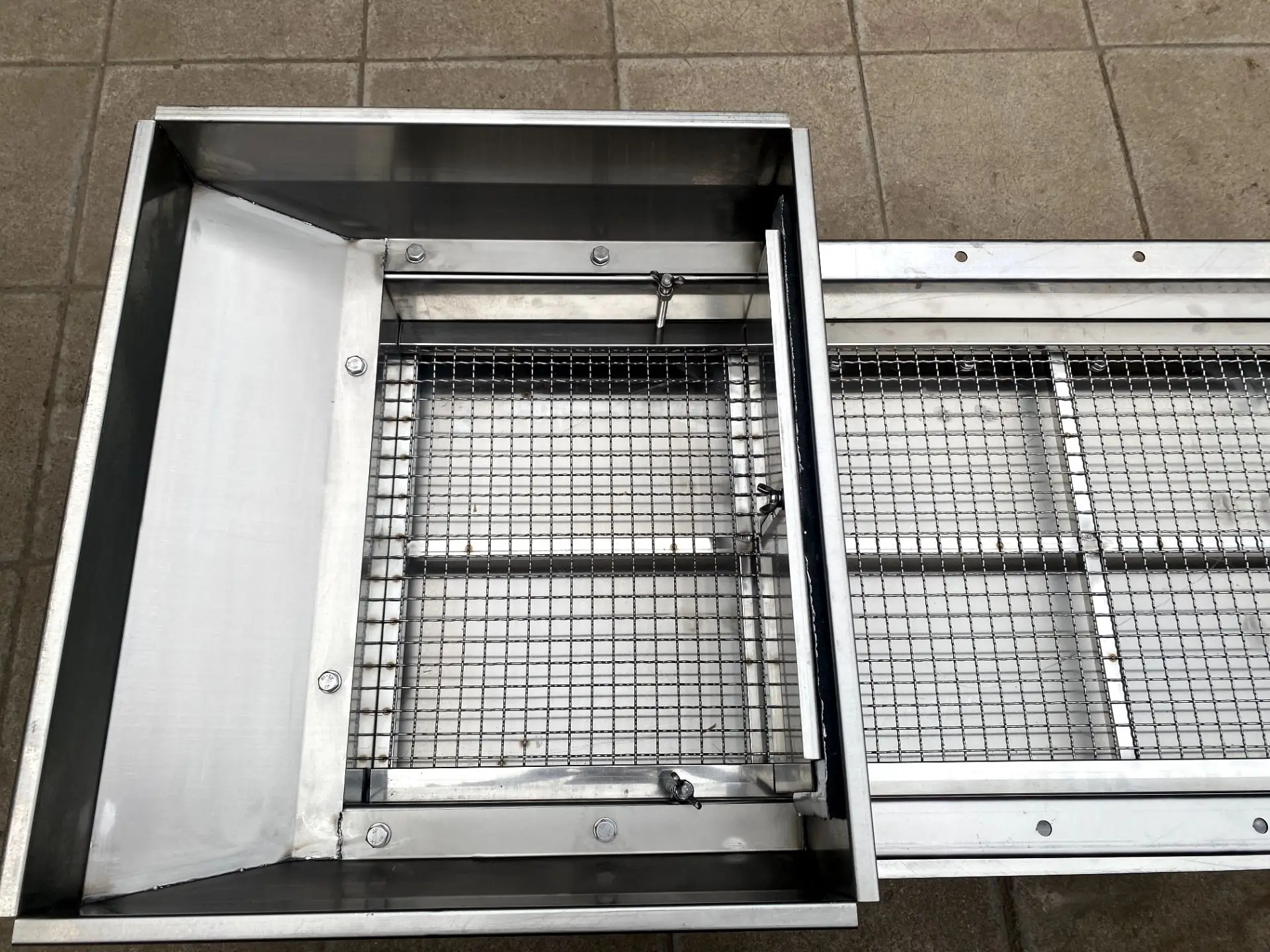 

Automatic linear vibrating screen sand vibrating sieve Machine Wheat sieve for grain nuts