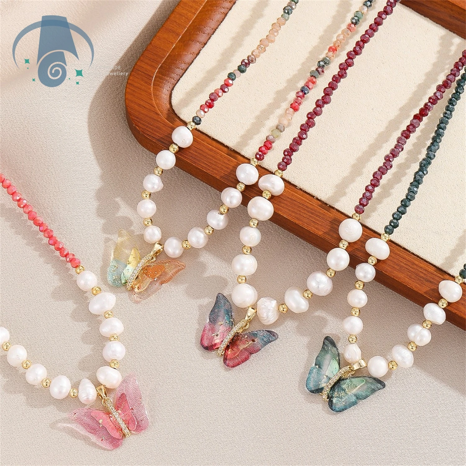 

Уникальное жемчужное ожерелье-бабочка, нерегулярный кулон с пресноводным жемчугом, модная многослойная цепочка, элегантные минималистичные украшения для женщин