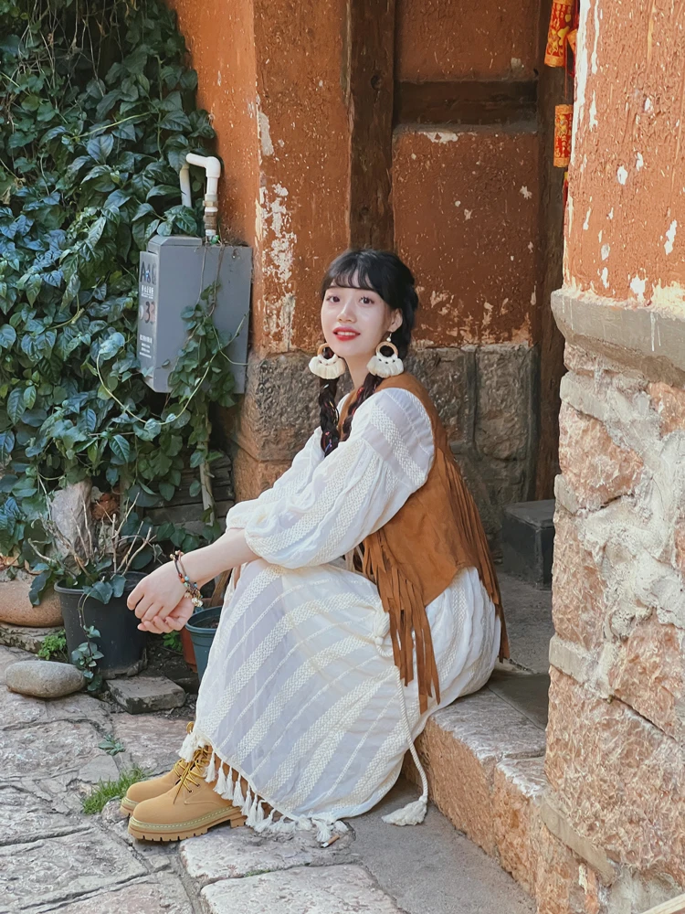 레트로 스웨이드 조끼 여성용 자수 및 태슬 스커트 아우터웨어 버튼 없는 봄 시즌 다용도 민족 스타일